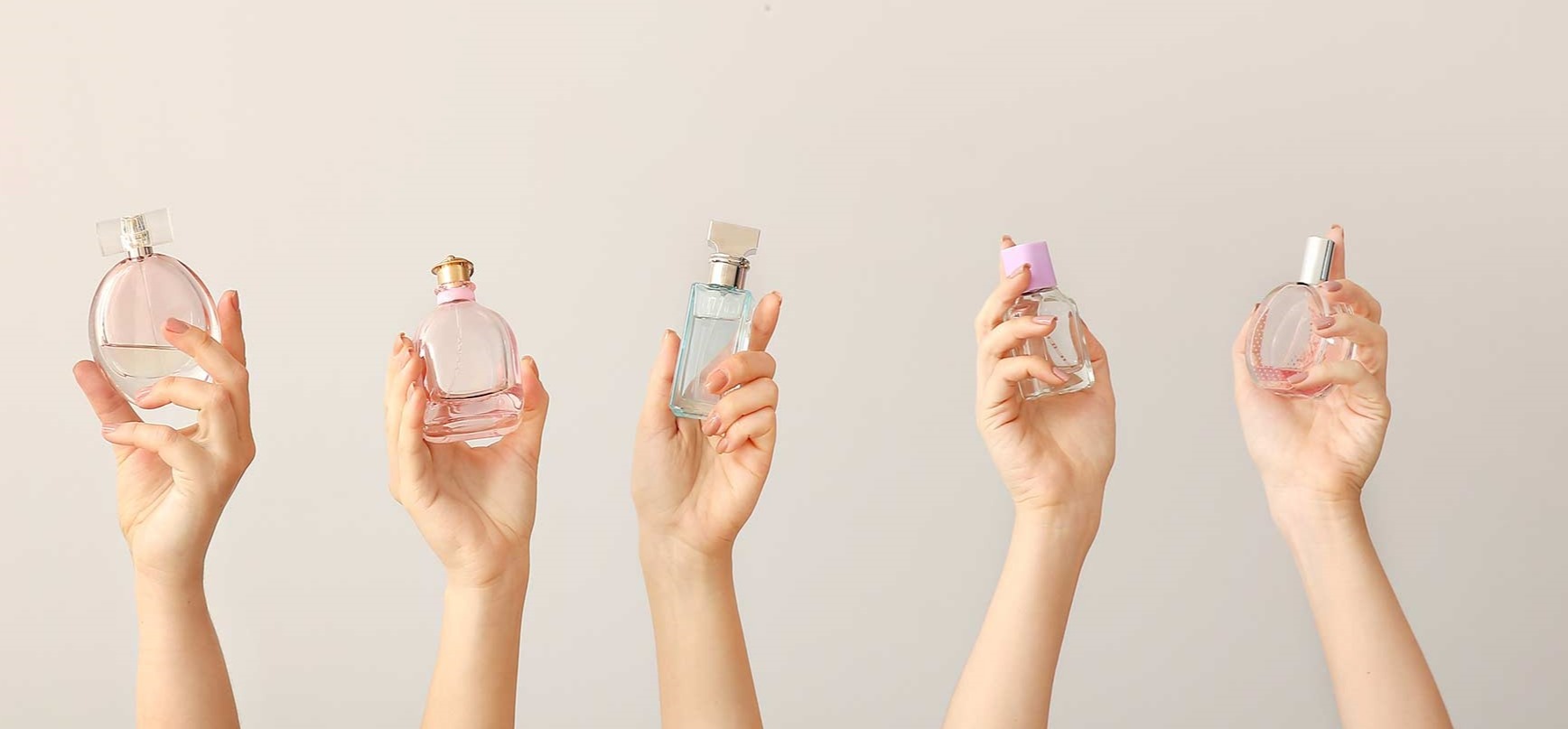 عطرها در دستان زن ها - افزایش ماندگاری عطر و ادکلن