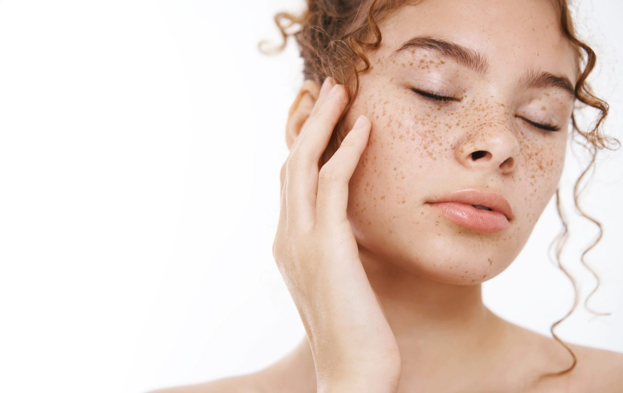 جوش و لک روی گونه - از بین بردن لک صورت