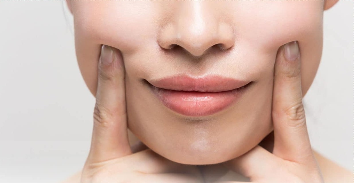 بوتاکس لب در خانه