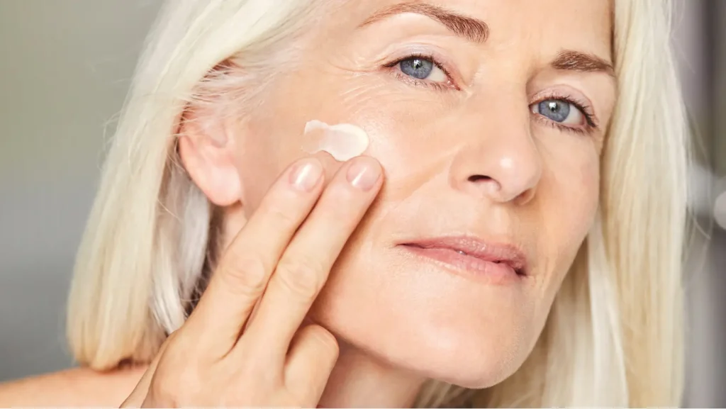  محصولات پیشنهادی فروشگاه آراویرا برای ترند آرایشی ۲۰۲۵