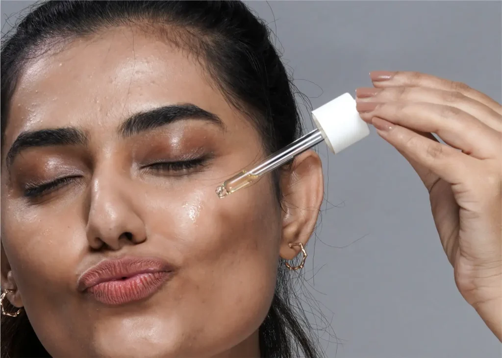 نحوه استفاده صحیح از سالیسیلیک اسید در روتین پوستی